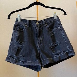Black Mom Short